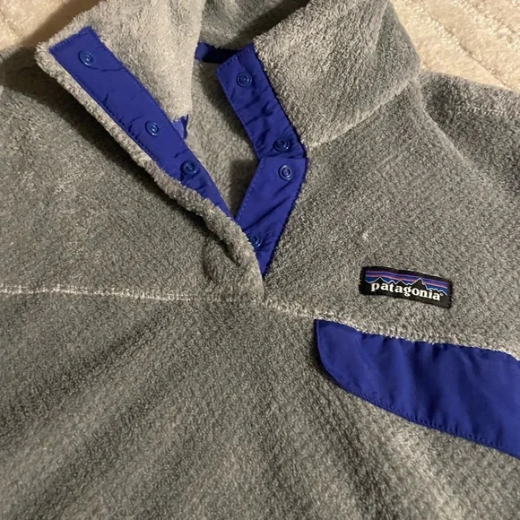 Patagonia Gray and Blue Women's Sweatshirt - Picture 5 of 10